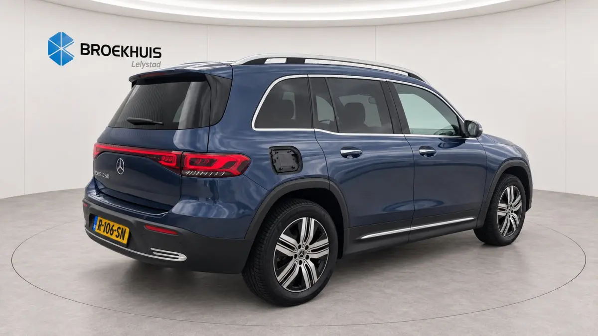 250 190PK LUXURY LINE 7-ZITS 67KWH 96,65% SOH / NAVI / LEDER / CLIMA / LED / PDC / 18" LMV / CAMERA / KEYLESS / PANO. DAK !!