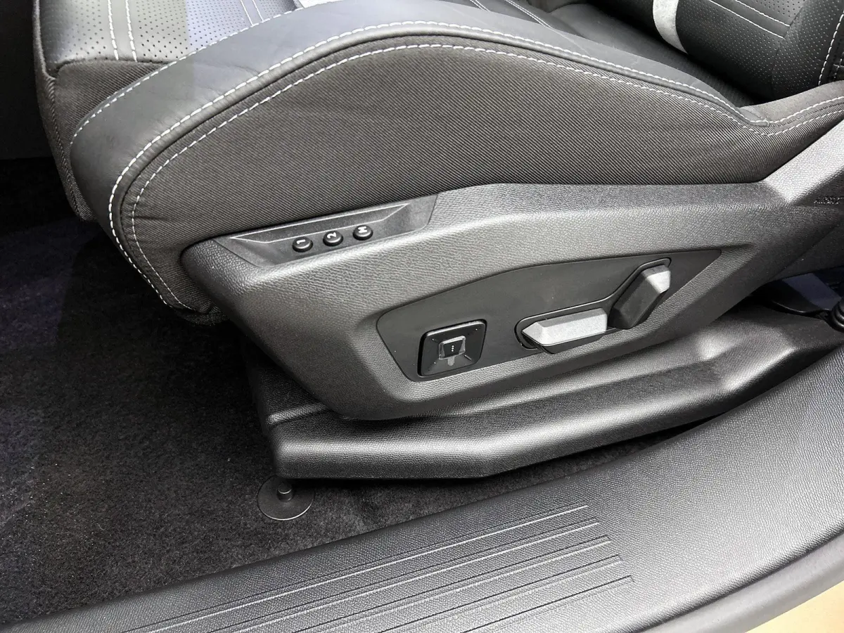 1.6 Turbo Plug-in-Hybrid GS