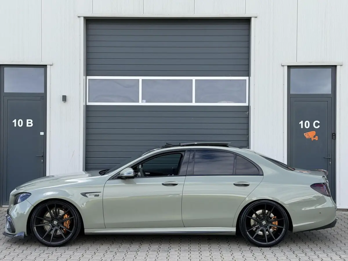 AMG E63 4MATIC Premium Plus / Brabus 800
