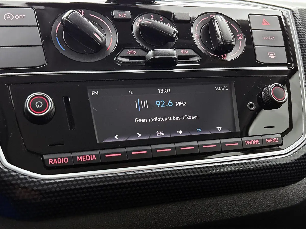 Up! 1.0 | 65 PK | Airco | Maps + More | DAB+ Radio | All Season Banden