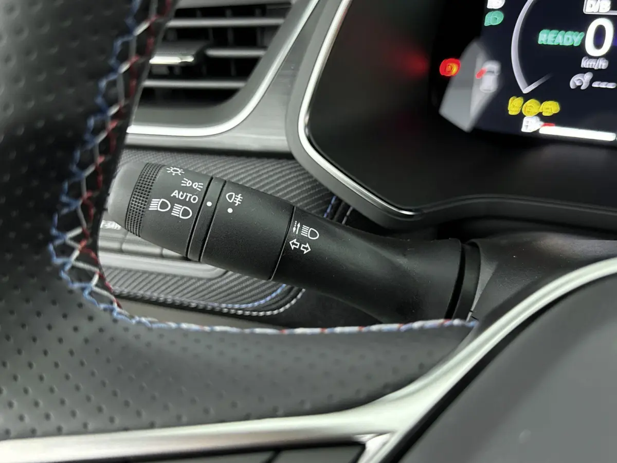 1.8 E-Tech Full Hybrid Esprit Alpine 160PK | Google Navigatie | Adaptieve Cruise Control | Achteruitrijcamera | 19'' Inch Velgen | Apple CarPlay & Android Auto
