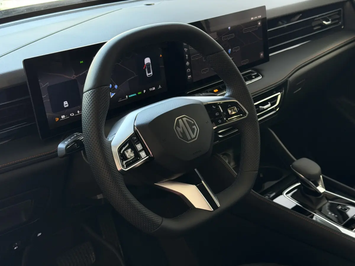 1.5 TGDI LUXURY PHEV PLUG-IN HYBRIDE | LEER | 272PK NIEUWE AUTO | >1.000 KM TOTAAL BEREIK | 360° CAMERA | ELEKTRISCHE ACHTERKLEP | STOEL/STUUR. VERWARMING | FULL LED | ELEKTRISCHE S