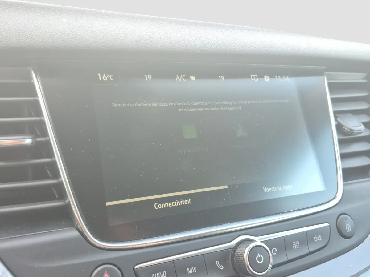 1.6 Turbo Hybrid Elegance 93,5% SoH | Camera voor + achter | Climate control |  Elektrisch verstelbare voorstoelen | Elektrische achterklep | Dodehoek detectie | Standkachel | LMV 19 inch | 