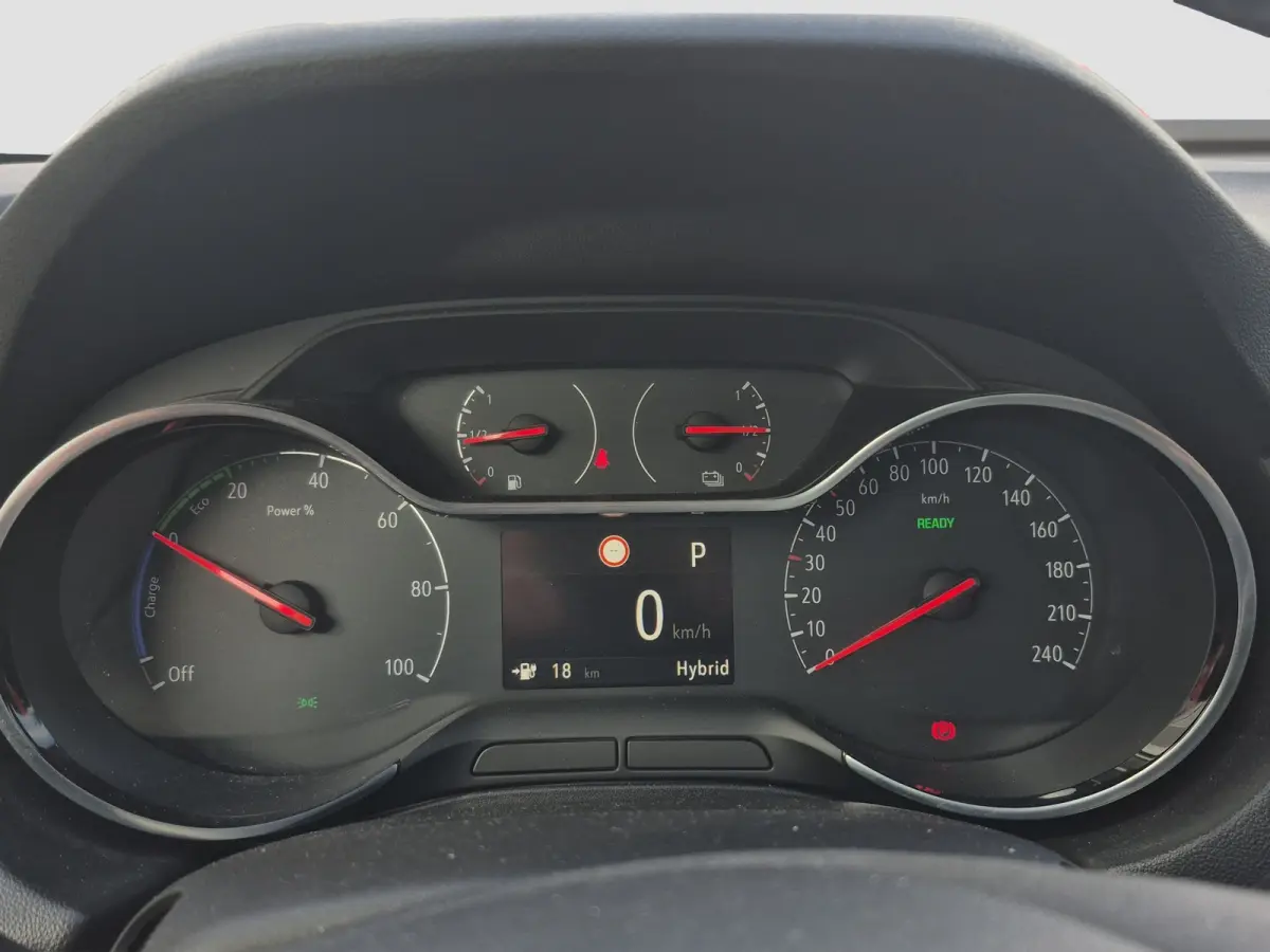 1.6 Turbo Hybrid Elegance 93,5% SoH | Camera voor + achter | Climate control |  Elektrisch verstelbare voorstoelen | Elektrische achterklep | Dodehoek detectie | Standkachel | LMV 19 inch | 
