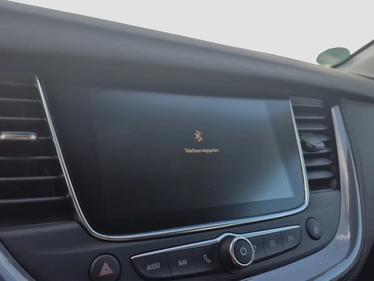 1.6 Turbo Hybrid Elegance 93,5% SoH | Camera voor + achter | Climate control |  Elektrisch verstelbare voorstoelen | Elektrische achterklep | Dodehoek detectie | Standkachel | LMV 19 inch | 
