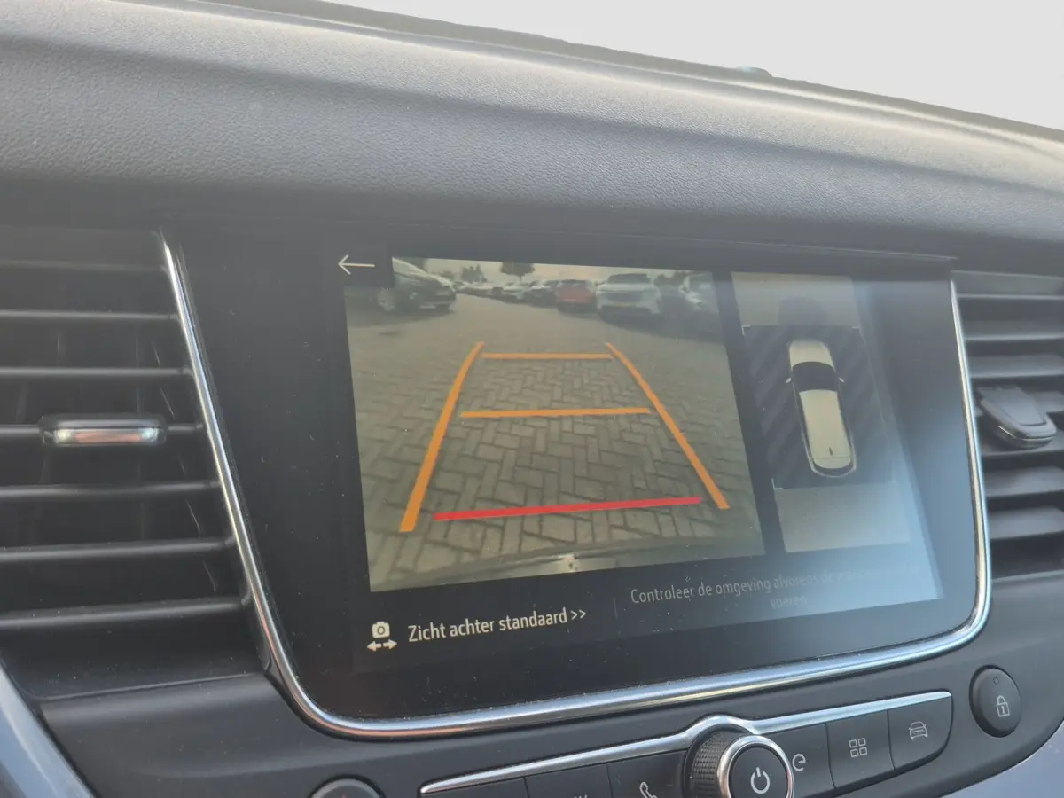 1.6 Turbo Hybrid Elegance 93,5% SoH | Camera voor + achter | Climate control |  Elektrisch verstelbare voorstoelen | Elektrische achterklep | Dodehoek detectie | Standkachel | LMV 19 inch | 