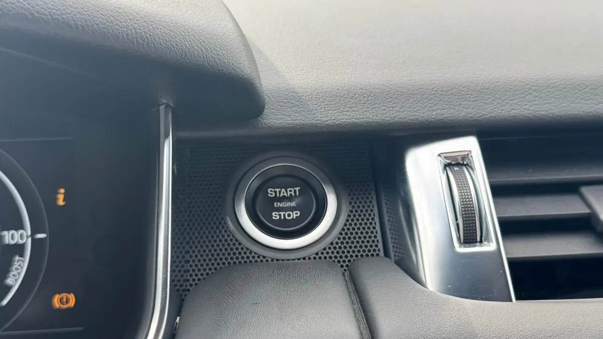 Ranger Rover Sport P400E HSE DYNAMIC / NAVI / FULL-LED / CLIMA / LEDER / CAMERA / KEYLESS / ADAPT. CRUISE / PANO. DAK / BLACK PACK / STANDKACHEL !!
