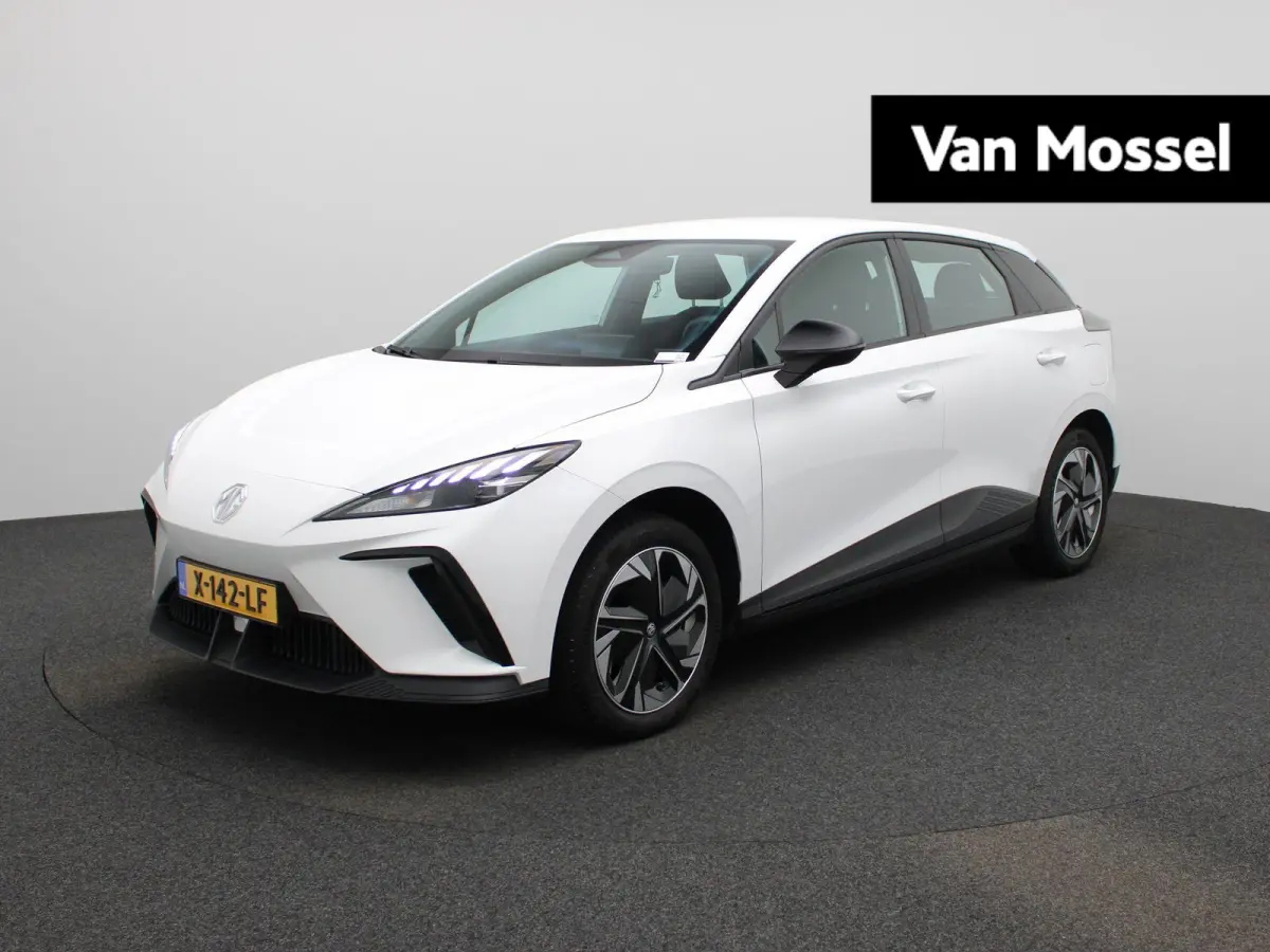 Standard 51 kWh | APPLE CARPLAY | ANDROID AUTO | CLIMATE CONTROL | CRUISE CONTROL | PARKEERSENSOREN | LED VERLICHTING | BLUETOOTH | DAB RADIO | ELEKTRISCHE RAMEN |