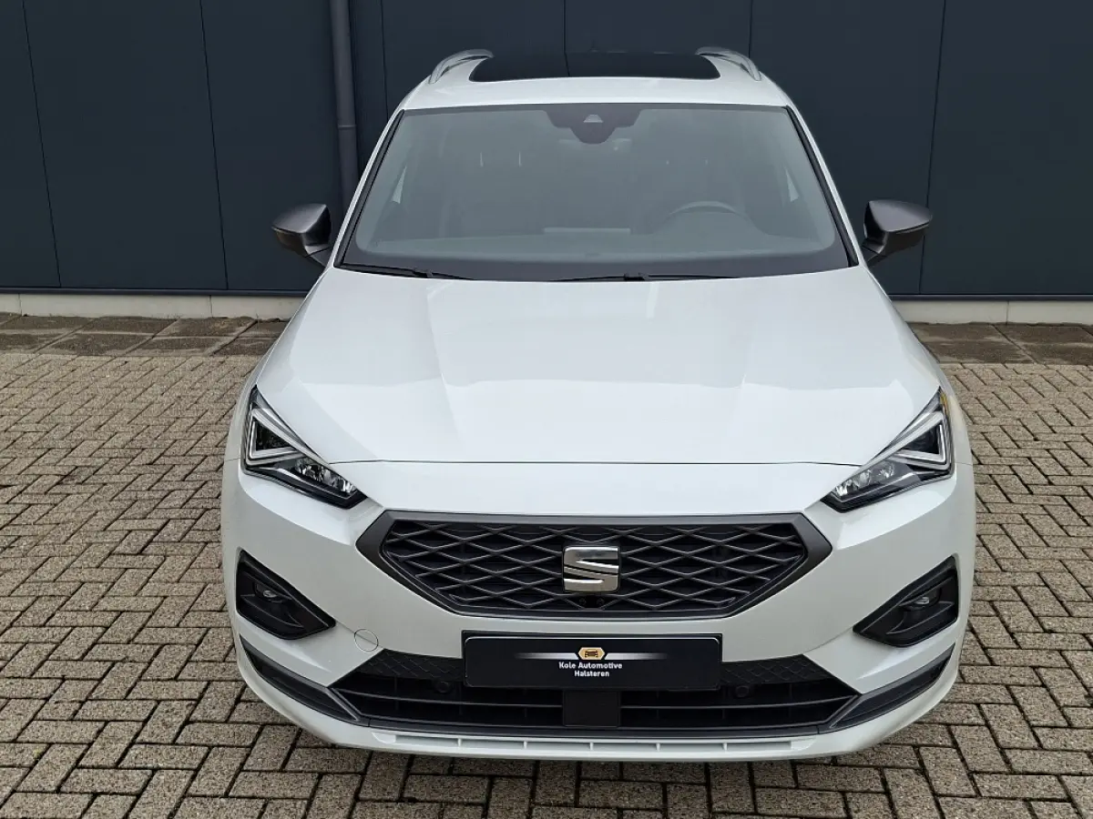1.4 TSI e-Hybrid * FR * Panoramadak * Navigatiesysteem * Elek. Trekhaak * Leder *