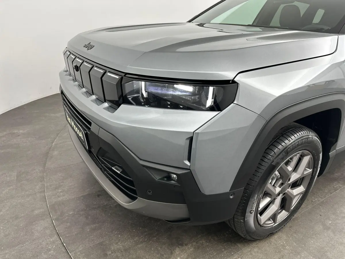 1.2 e-Hybrid First Edition | 360 graden camera | Elektrische Achterklep | PANO | Dodehoekdetectie | Apple Carplay & Android Auto | Navigatie | Stoel&Stuur Verwarming |