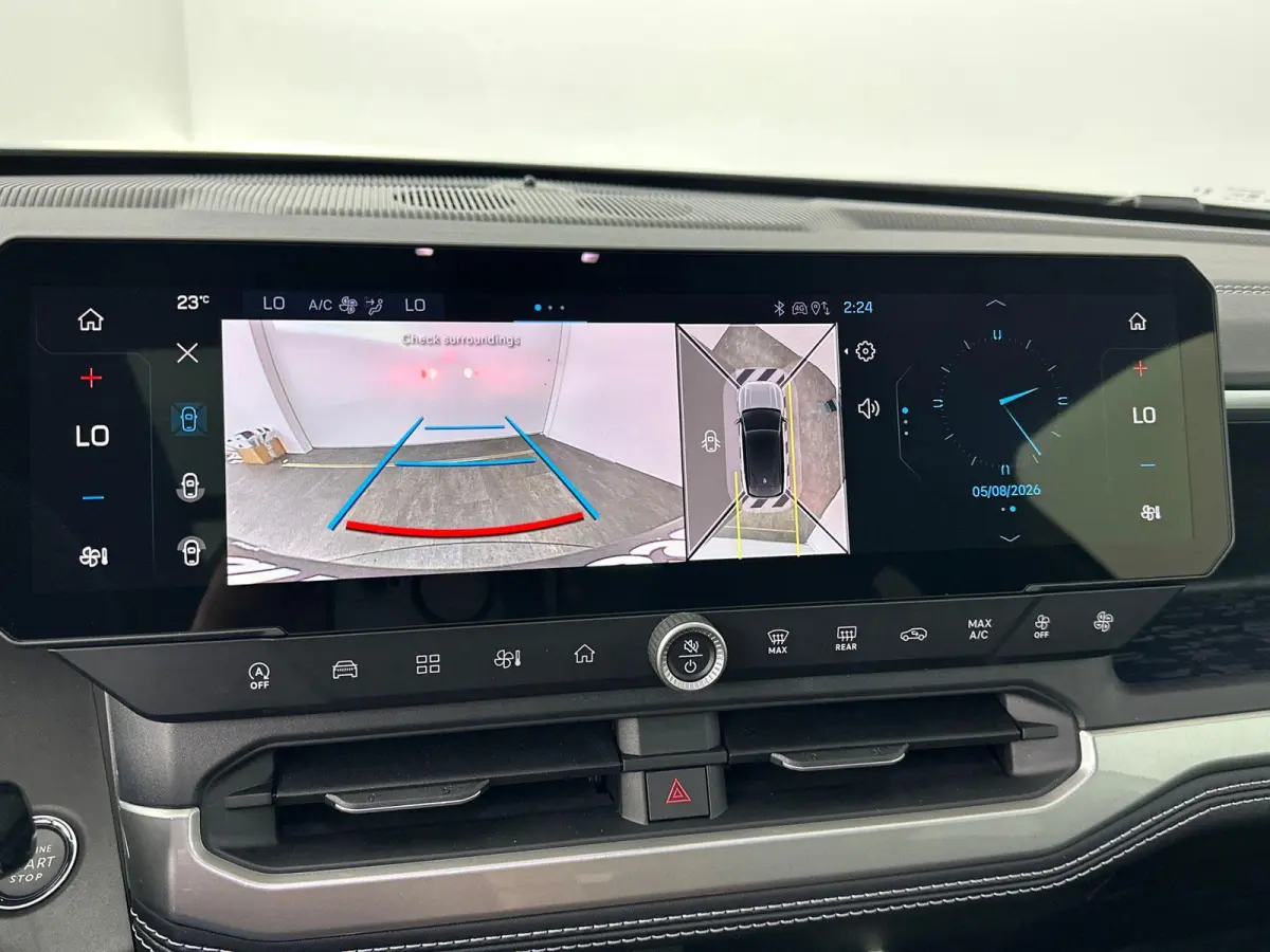 1.2 e-Hybrid First Edition | 360 graden camera | Elektrische Achterklep | PANO | Dodehoekdetectie | Apple Carplay & Android Auto | Navigatie | Stoel&Stuur Verwarming |