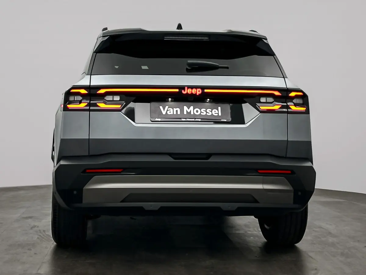 1.2 e-Hybrid First Edition | 360 graden camera | Elektrische Achterklep | PANO | Dodehoekdetectie | Apple Carplay & Android Auto | Navigatie | Stoel&Stuur Verwarming |