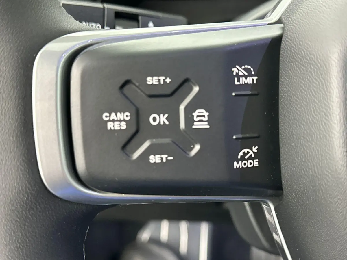 1.2 e-Hybrid First Edition | 360 graden camera | Elektrische Achterklep | PANO | Dodehoekdetectie | Apple Carplay & Android Auto | Navigatie | Stoel&Stuur Verwarming |