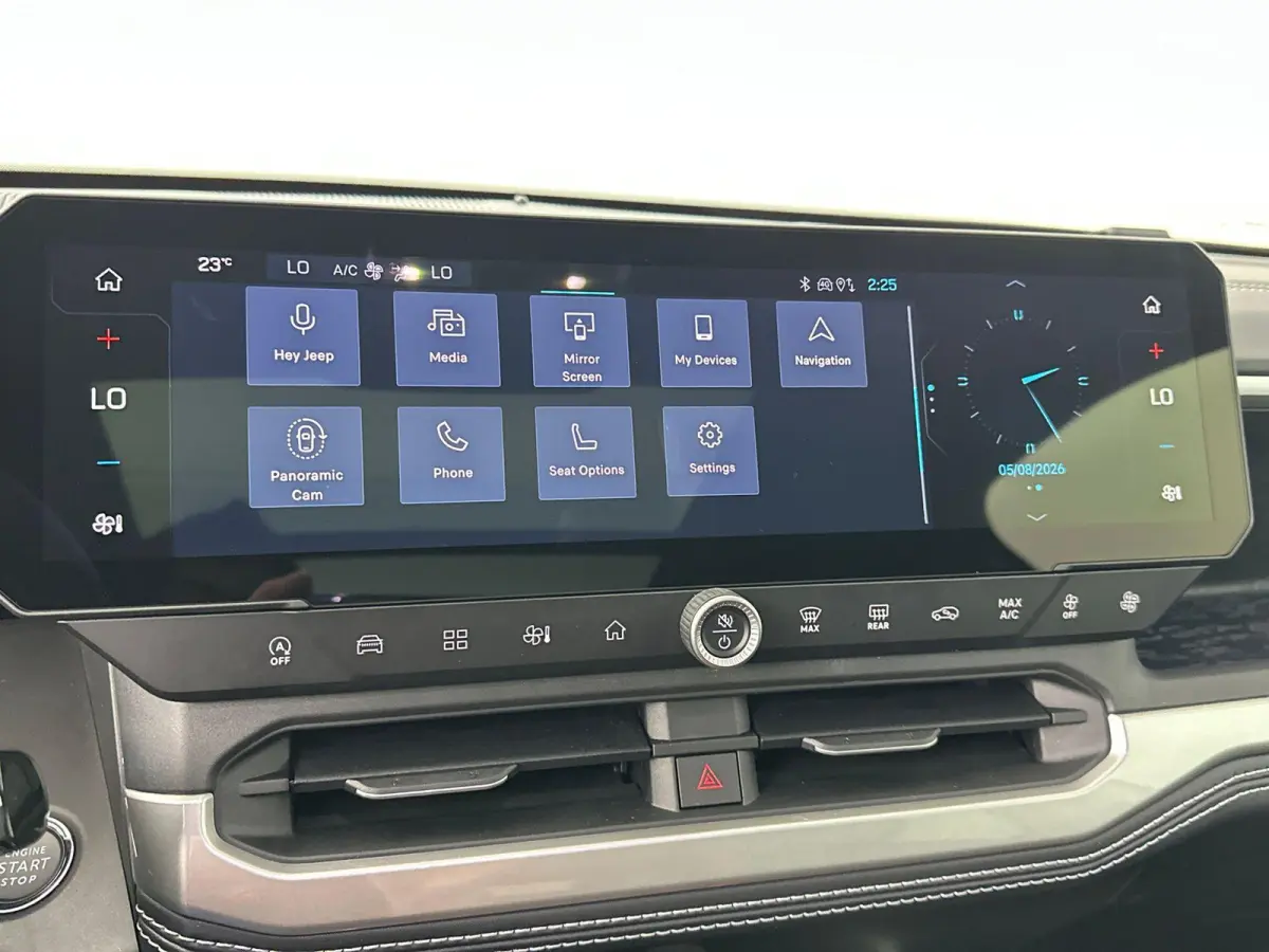 1.2 e-Hybrid First Edition | 360 graden camera | Elektrische Achterklep | PANO | Dodehoekdetectie | Apple Carplay & Android Auto | Navigatie | Stoel&Stuur Verwarming |