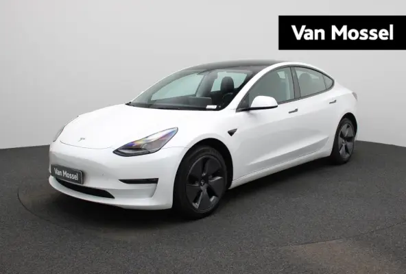 RWD Long Range | WORDT VERWACHT | PANORAMADAK | ACHTERUITRIJCAMERA | ELEKTRISCHE KOFFERKLEP | LEDEREN BEKLEDING | CLIMATE CONTROL | ADAPTIVE CRUISE CONTROL | LED VERLICHTING |