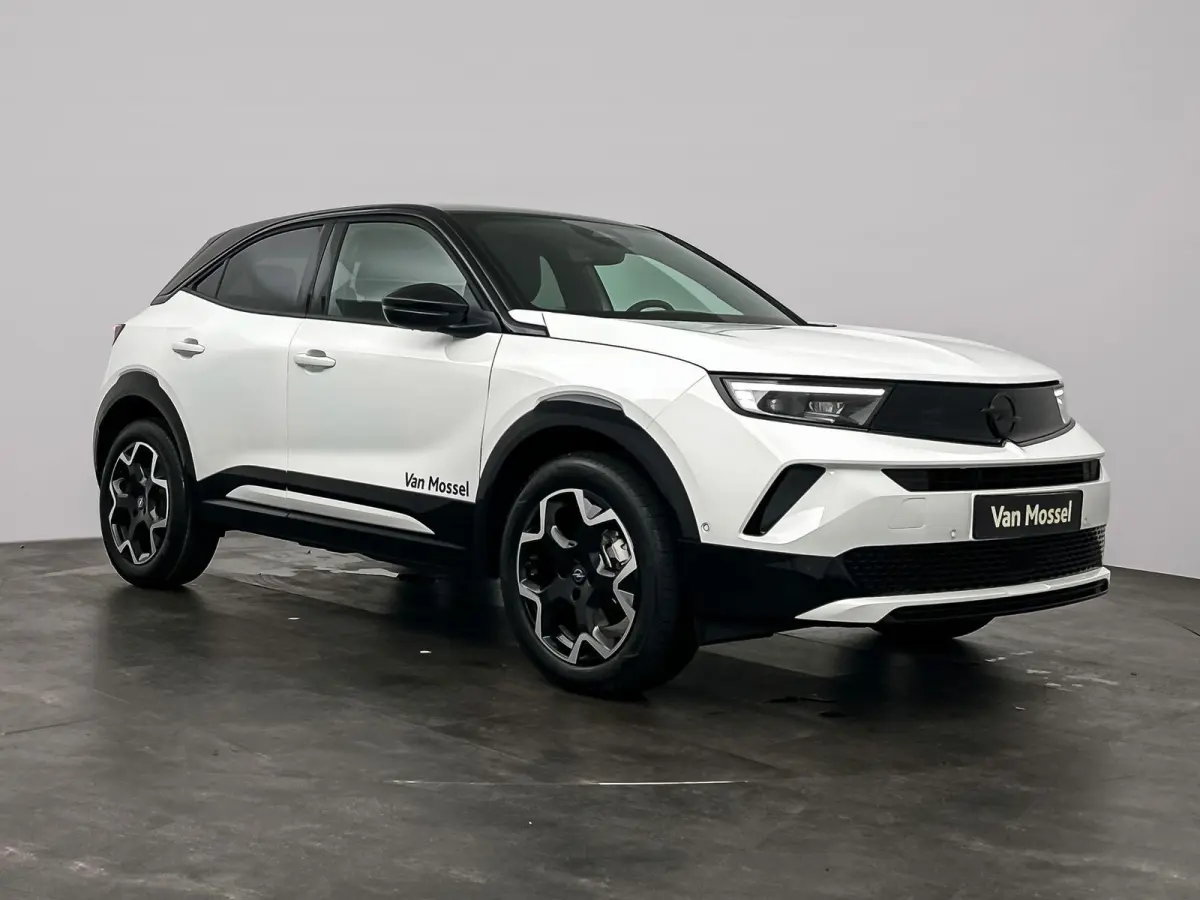 1.2 Turbo Hybrid Ultimate | Camera | Sensoren V+A | Navigatie | Suede Bekleding | AGR Stoelen | Elektrische Bestuurdersstoel met Massagefunctie | Stoel&Stuur Verwarming | Apple Carplay&Andro