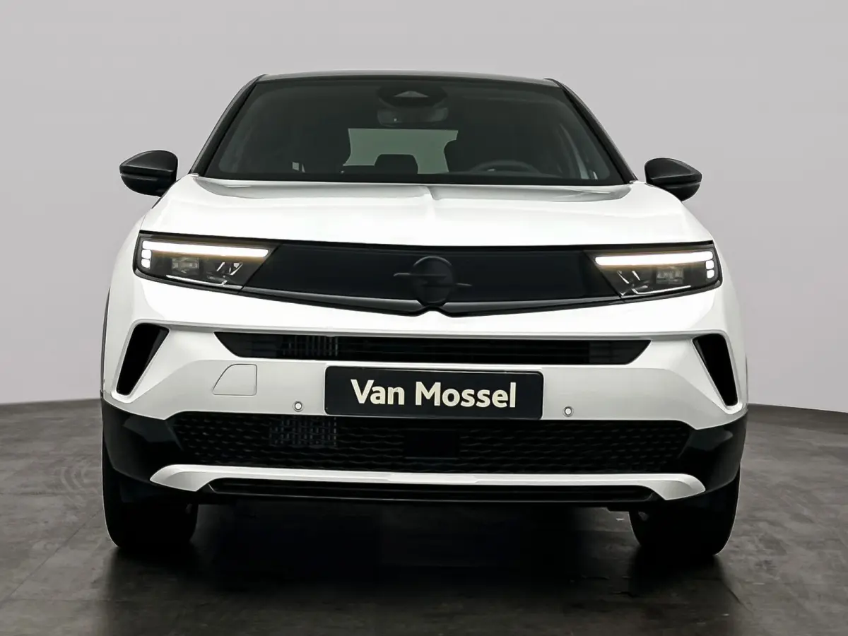 1.2 Turbo Hybrid Ultimate | Camera | Sensoren V+A | Navigatie | Suede Bekleding | AGR Stoelen | Elektrische Bestuurdersstoel met Massagefunctie | Stoel&Stuur Verwarming | Apple Carplay&Andro