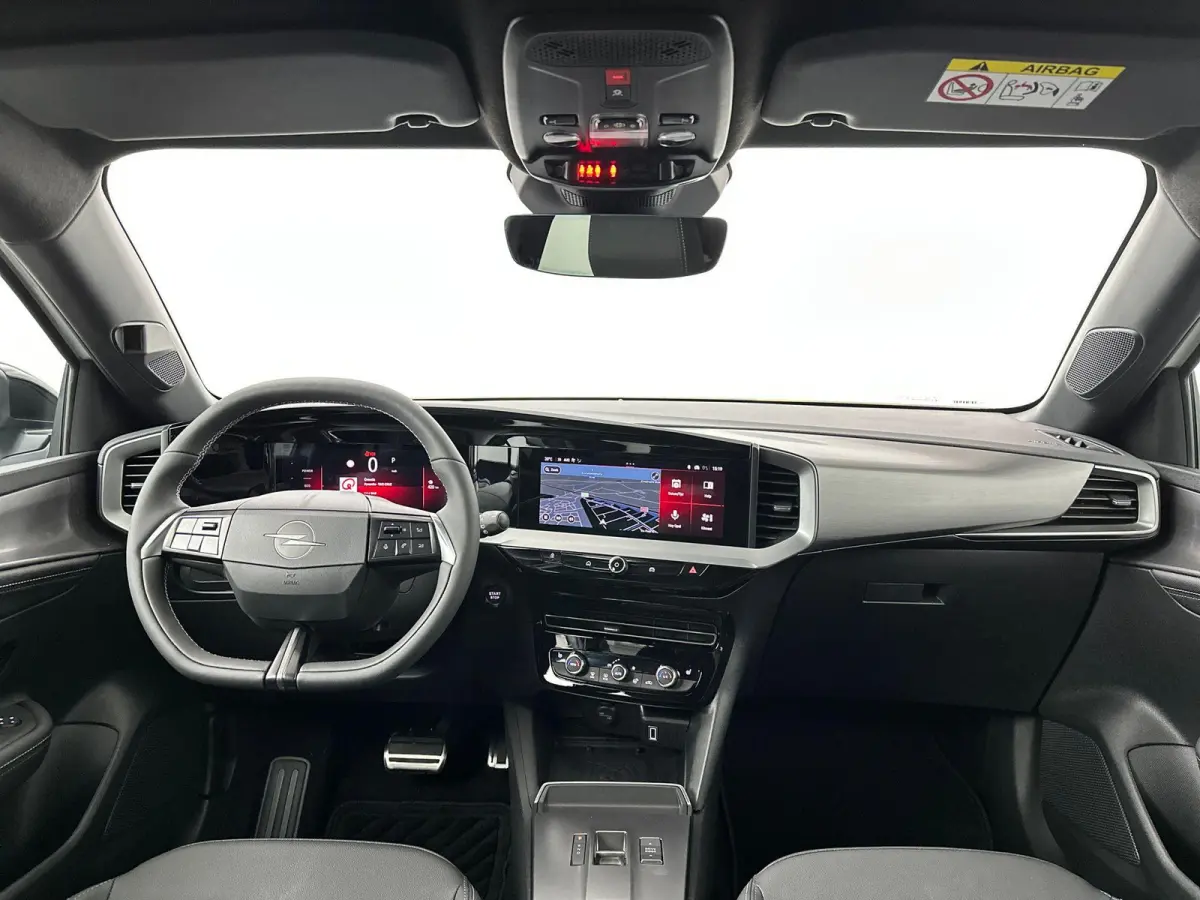 1.2 Turbo Hybrid Ultimate | Camera | Sensoren V+A | Navigatie | Suede Bekleding | AGR Stoelen | Elektrische Bestuurdersstoel met Massagefunctie | Stoel&Stuur Verwarming | Apple Carplay&Andro