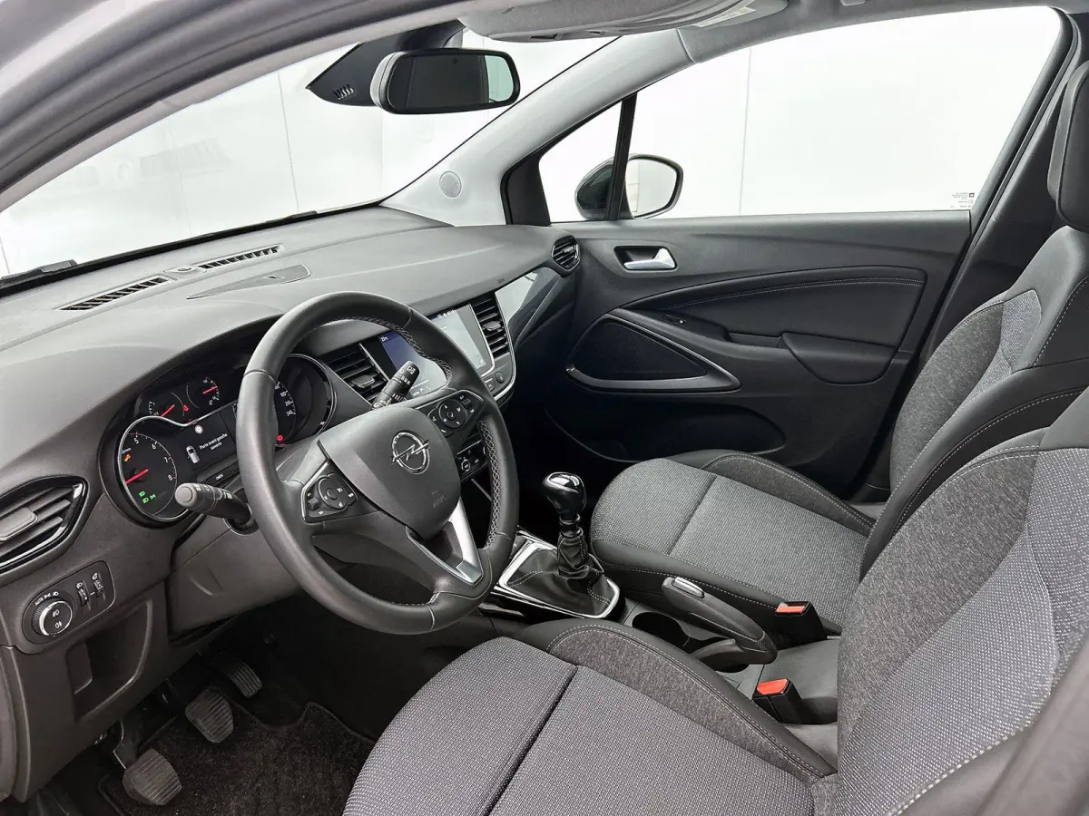 1.2 Turbo Elegance | Apple CarPlay/Android Auto | LMV | Cruise control | Camera | Climate