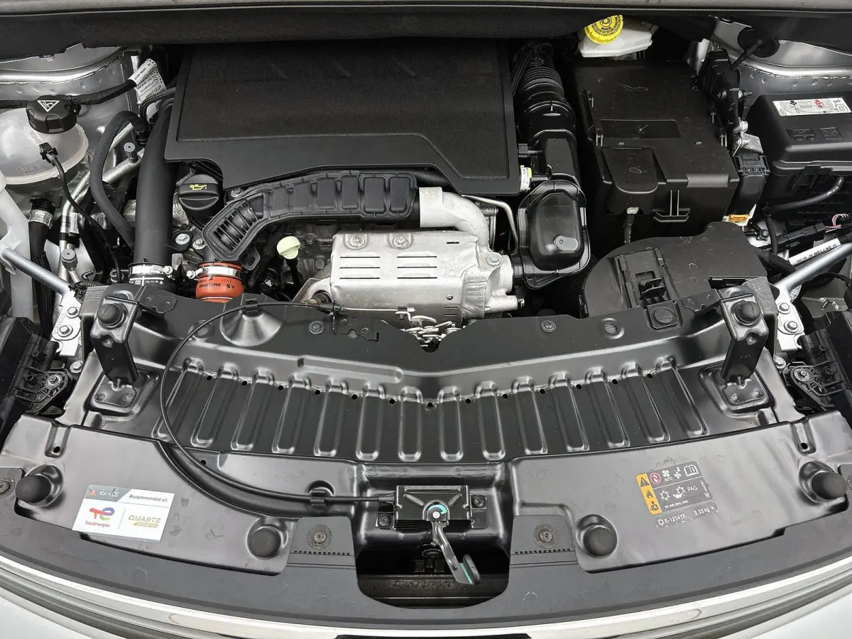 1.2 Turbo Elegance | Apple CarPlay/Android Auto | LMV | Cruise control | Camera | Climate