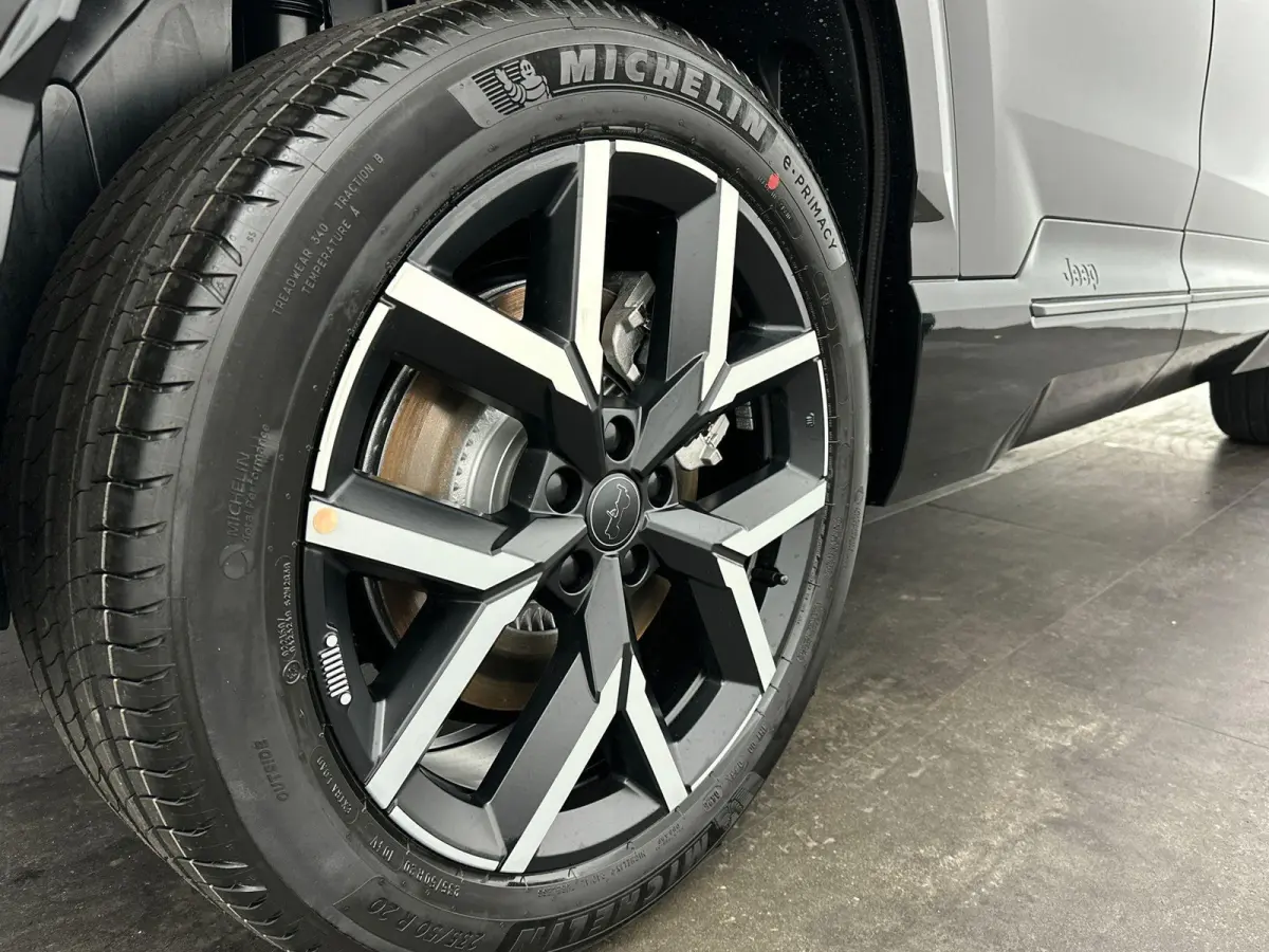 1.6 e-Hybrid Plug-In First Edition | Navigatie | Stoel & Stuur Verwarming | PANO | 360 graden camera | Verbeterde Audio | Apple Carplay&Android Auto | Tot 8 jaar garantie!