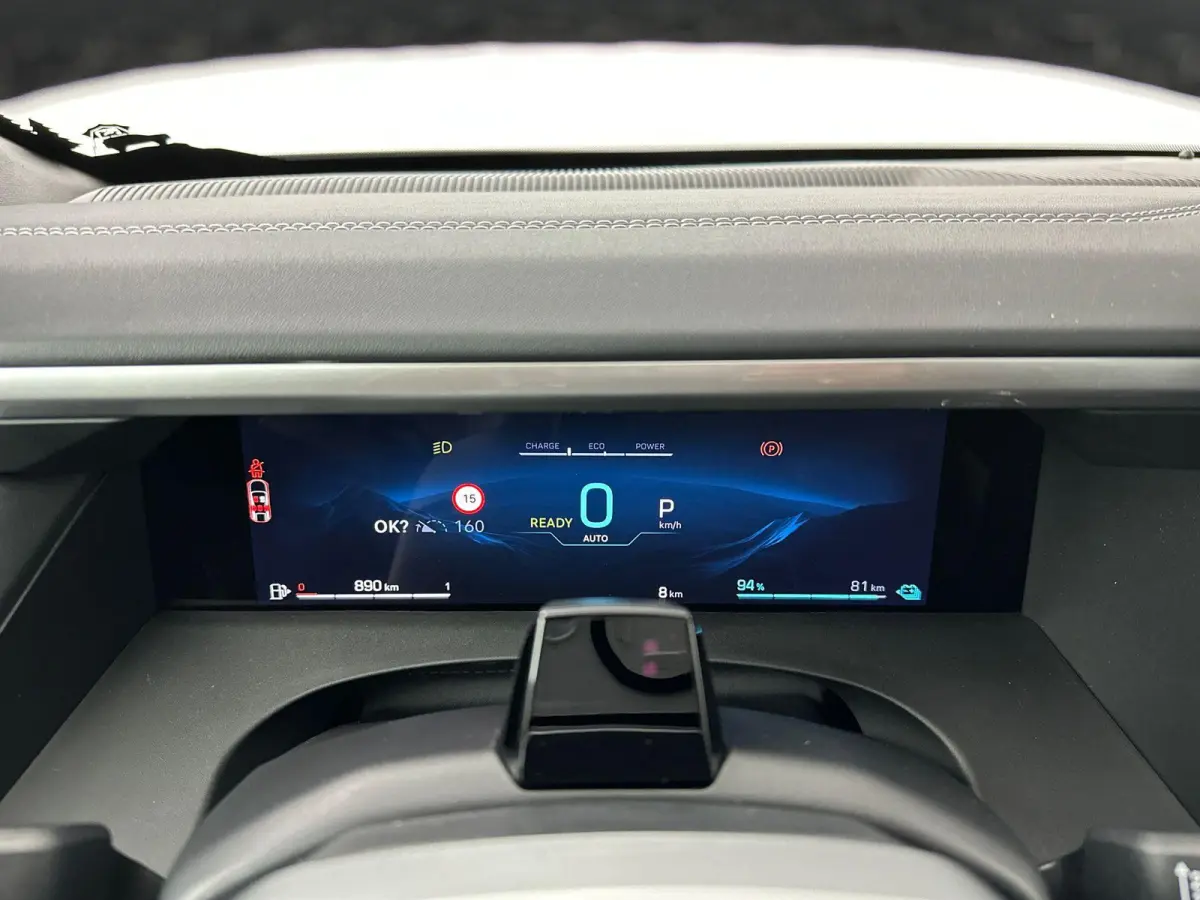 1.6 e-Hybrid Plug-In First Edition | Navigatie | Stoel & Stuur Verwarming | PANO | 360 graden camera | Verbeterde Audio | Apple Carplay&Android Auto | Tot 8 jaar garantie!