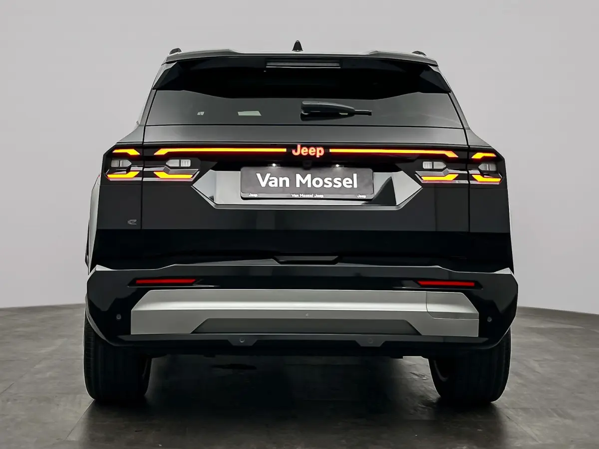 1.6 e-Hybrid Plug-In First Edition | Navigatie | Stoel & Stuur Verwarming | PANO | 360 graden camera | Verbeterde Audio | Apple Carplay&Android Auto | Tot 8 jaar garantie!