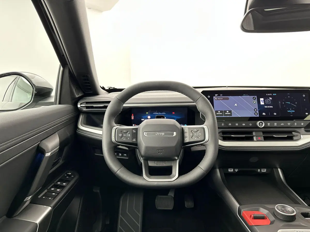 1.6 e-Hybrid Plug-In First Edition | Navigatie | Stoel & Stuur Verwarming | PANO | 360 graden camera | Verbeterde Audio | Apple Carplay&Android Auto | Tot 8 jaar garantie!
