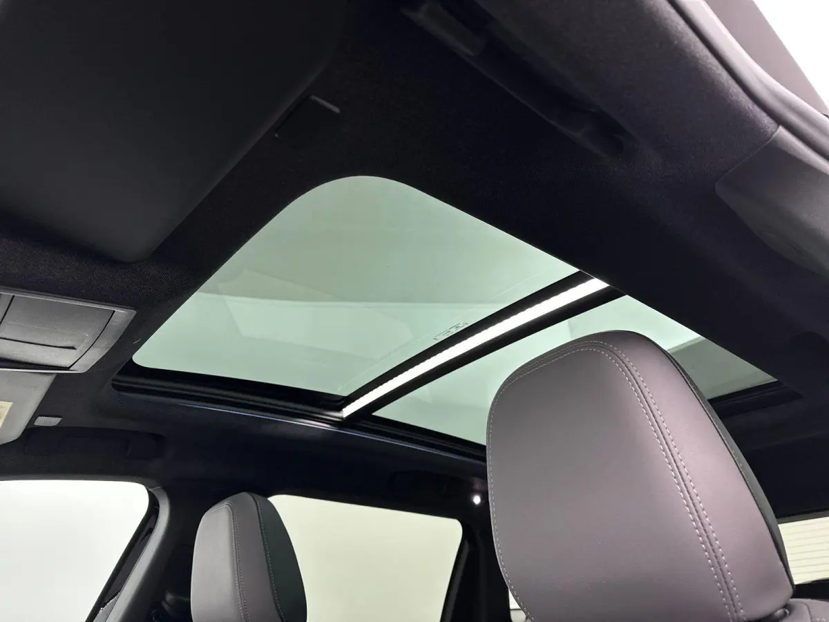 1.6 e-Hybrid Plug-In First Edition | Navigatie | Stoel & Stuur Verwarming | PANO | 360 graden camera | Verbeterde Audio | Apple Carplay&Android Auto | Tot 8 jaar garantie!