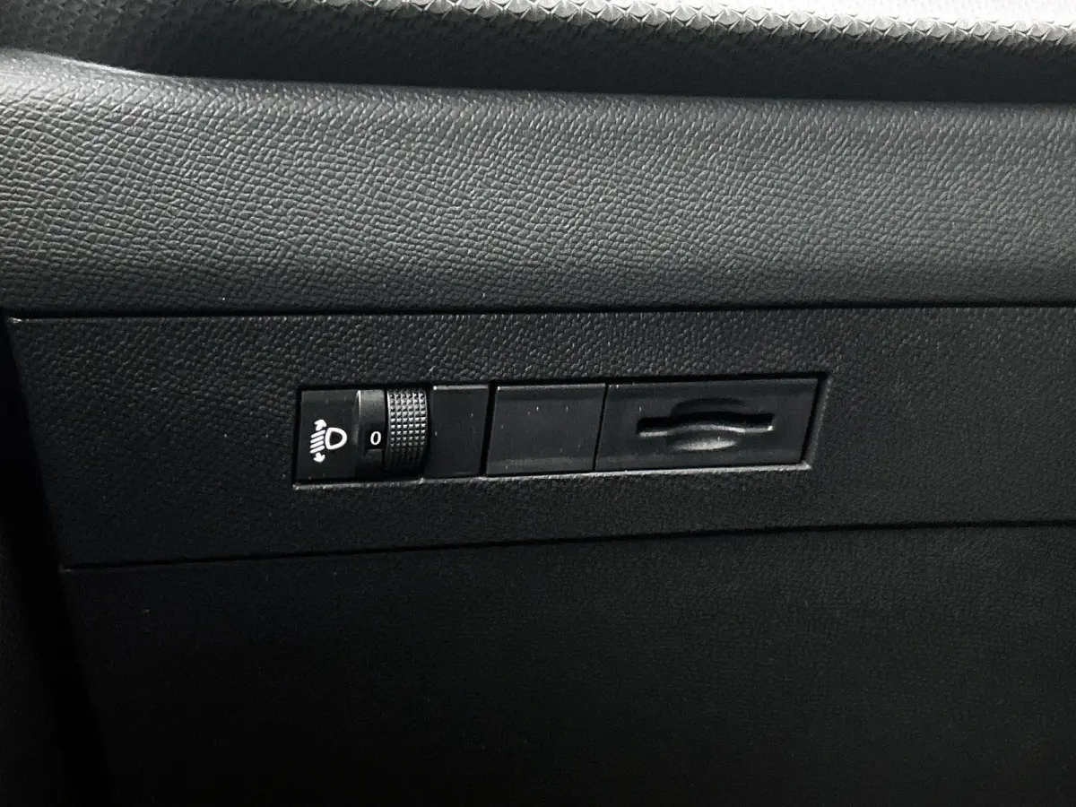 1.2 Turbo Edition | Climate control | Navigatie | Stoelverwarming | Slechts 7300km!