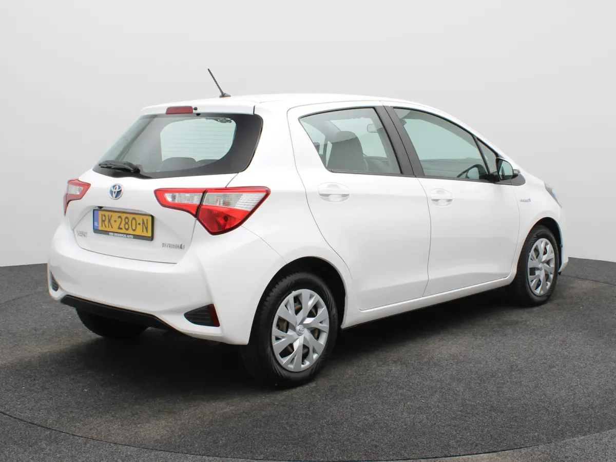 1.5 Hybrid Aspiration Automaat | Navigatie | Parkeersenoren | Camera | Climate Control | Bluetooth Telefoonverbinding