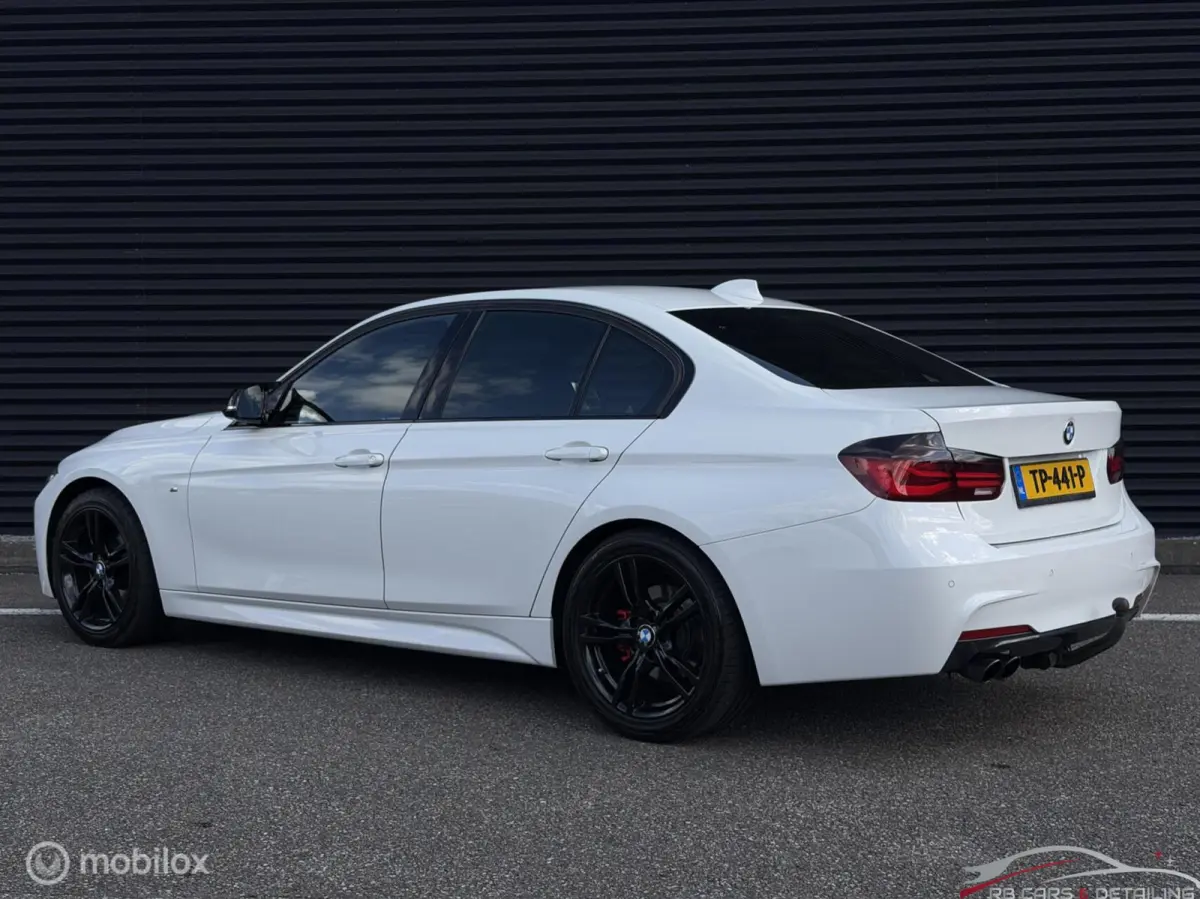 318i M Sport Edition, Dealeronderhouden, trekh