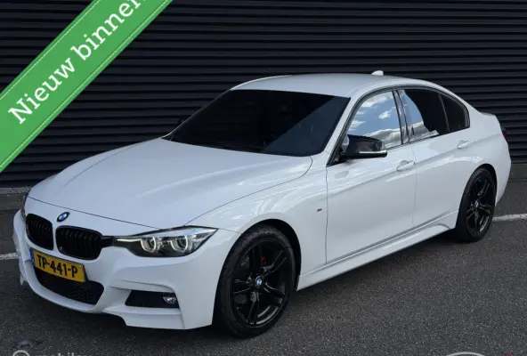318i M Sport Edition, Dealeronderhouden, trekh