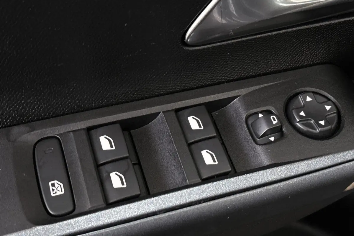 1.2 Turbo Hybrid 110pk Apple CarPlay Cruise Control