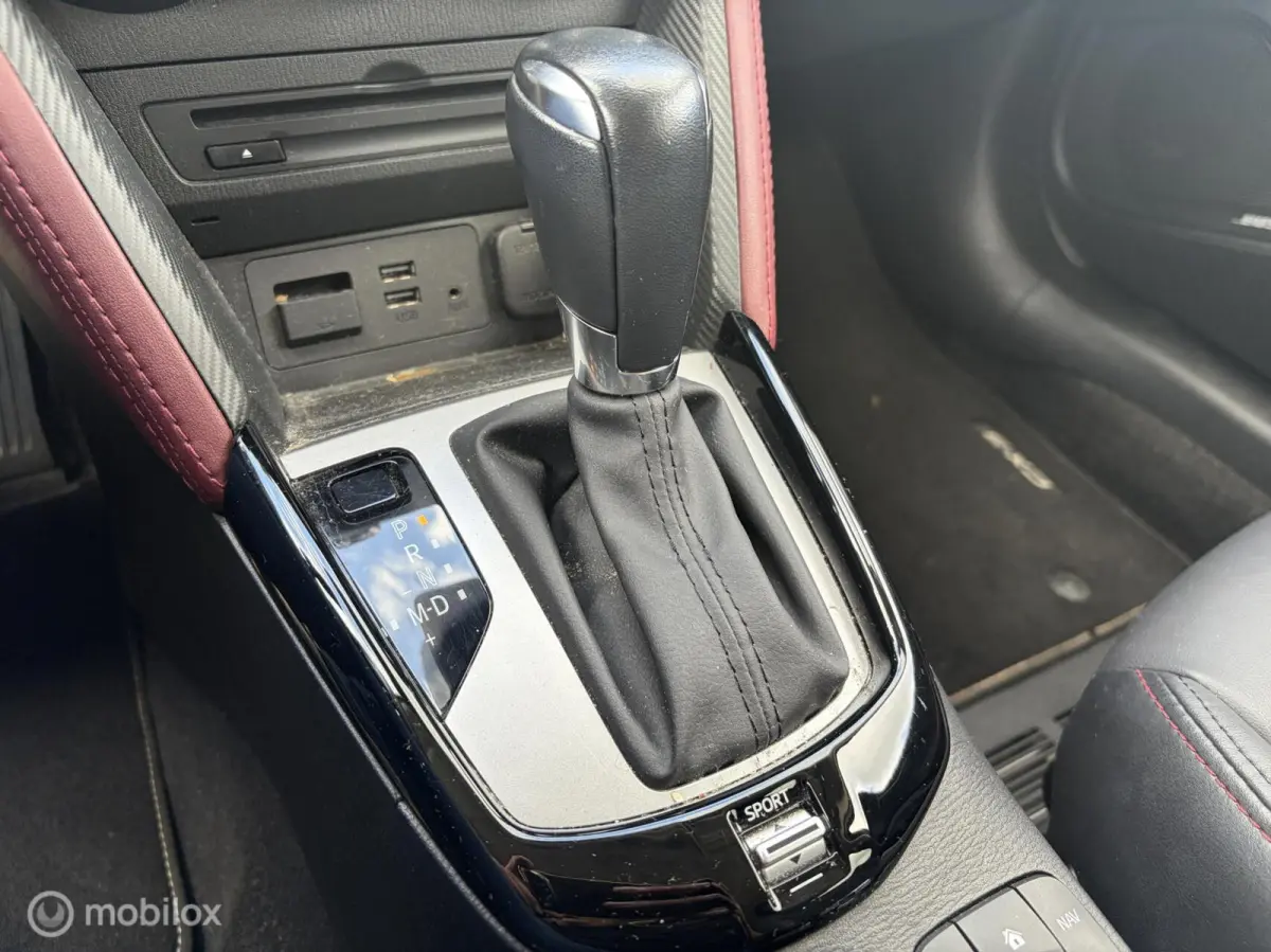 2.0 SkyActiv-G 120 GT-M AUTOMAAT / LEDER / BOSE / PDC / NAVI / DEALER O.H. /