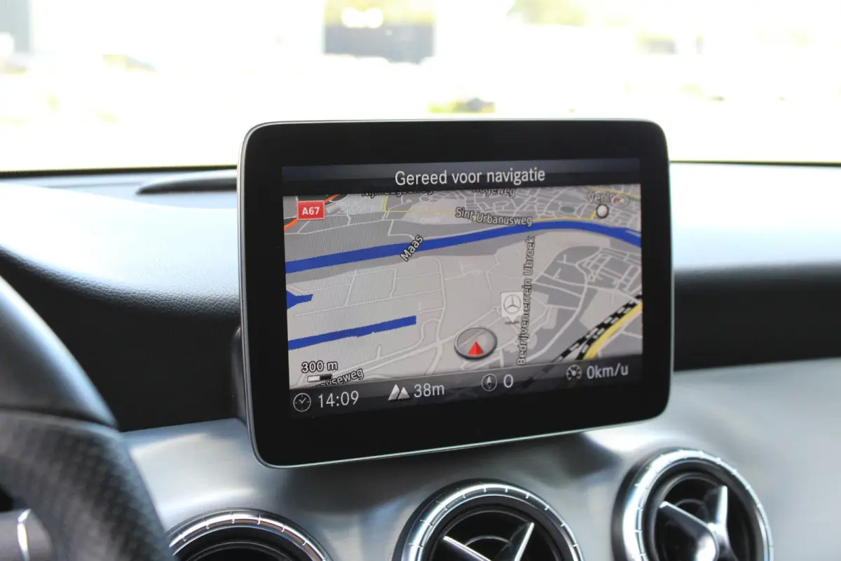 180 AMG Camera | Stoelverwarming | Navi | LED | Volledig Onderhouden