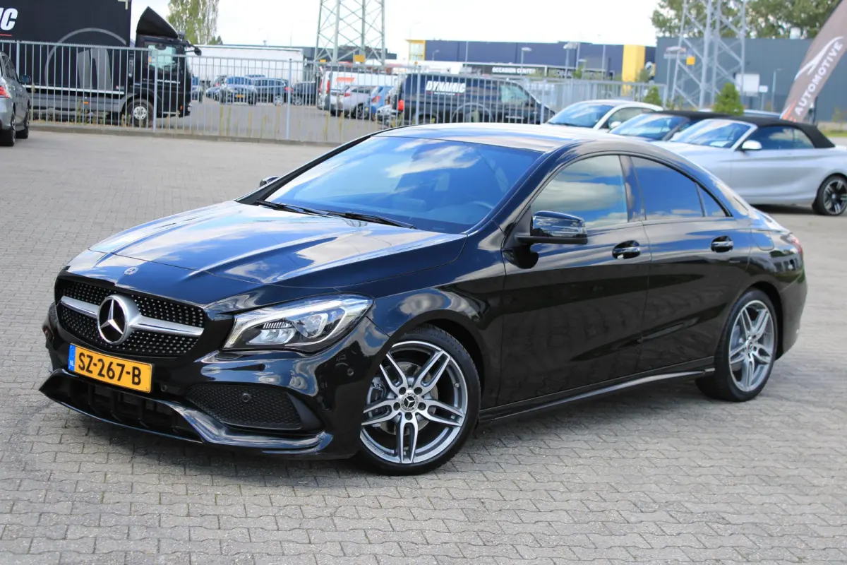 180 AMG Camera | Stoelverwarming | Navi | LED | Volledig Onderhouden