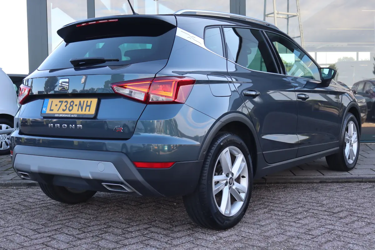 1.0 TSI FR Business Intense 110PK Automaat | Achteruitrijcamera | Apple Carplay/Android Auto|telefoonintegratie premium | Lichtmetalen velgen 17"