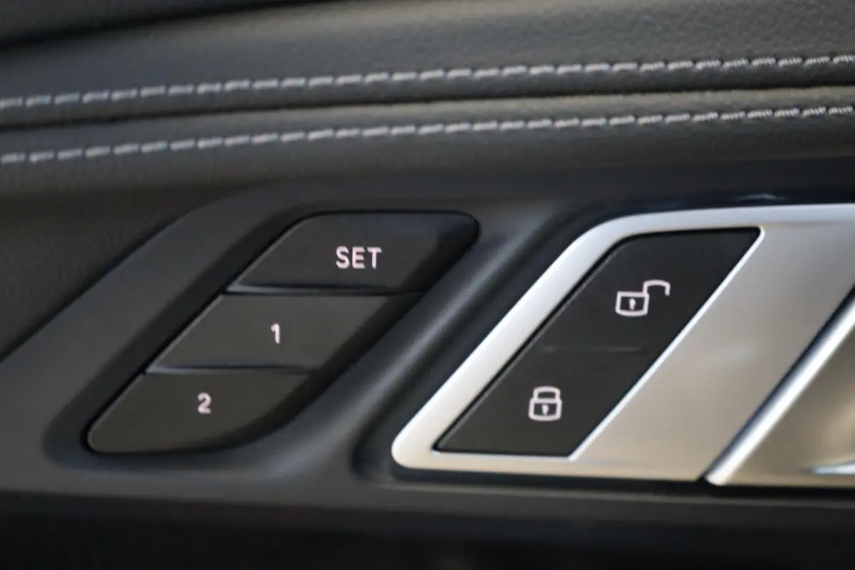 M2 | Elektrisch verstelbare stoelen | keyless entry | Head-up Display | M Driver's Pack | Harman Kardon | Active Cruise Control | M Race Track Pack |
