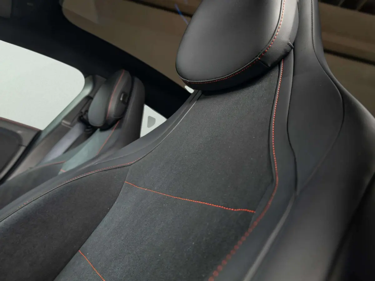 250+ Launch Edition 85.5 kWh