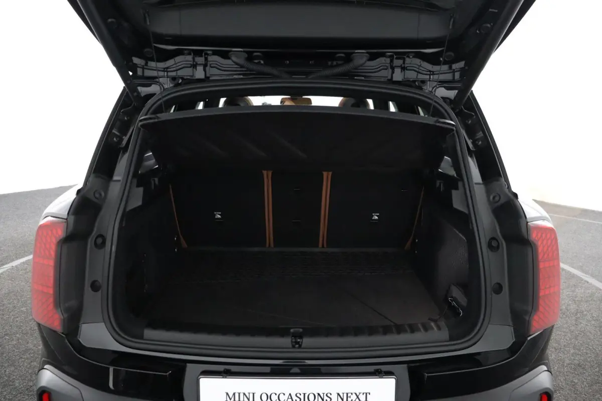 E Favoured M 66.5 kWh | SOH 100% | Pakket M | Head Up | Panoramadak