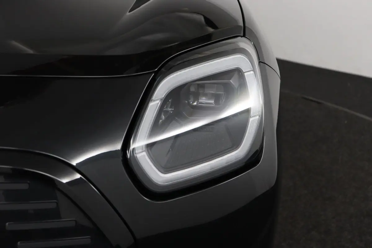 E Favoured M 66.5 kWh | SOH 100% | Pakket M | Head Up | Panoramadak