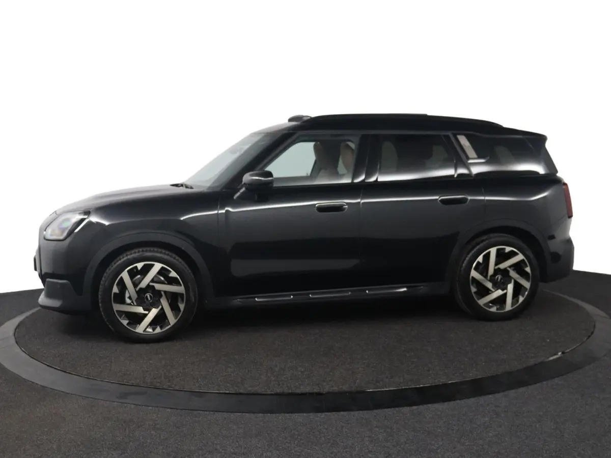 E Favoured M 66.5 kWh | SOH 100% | Pakket M | Head Up | Panoramadak