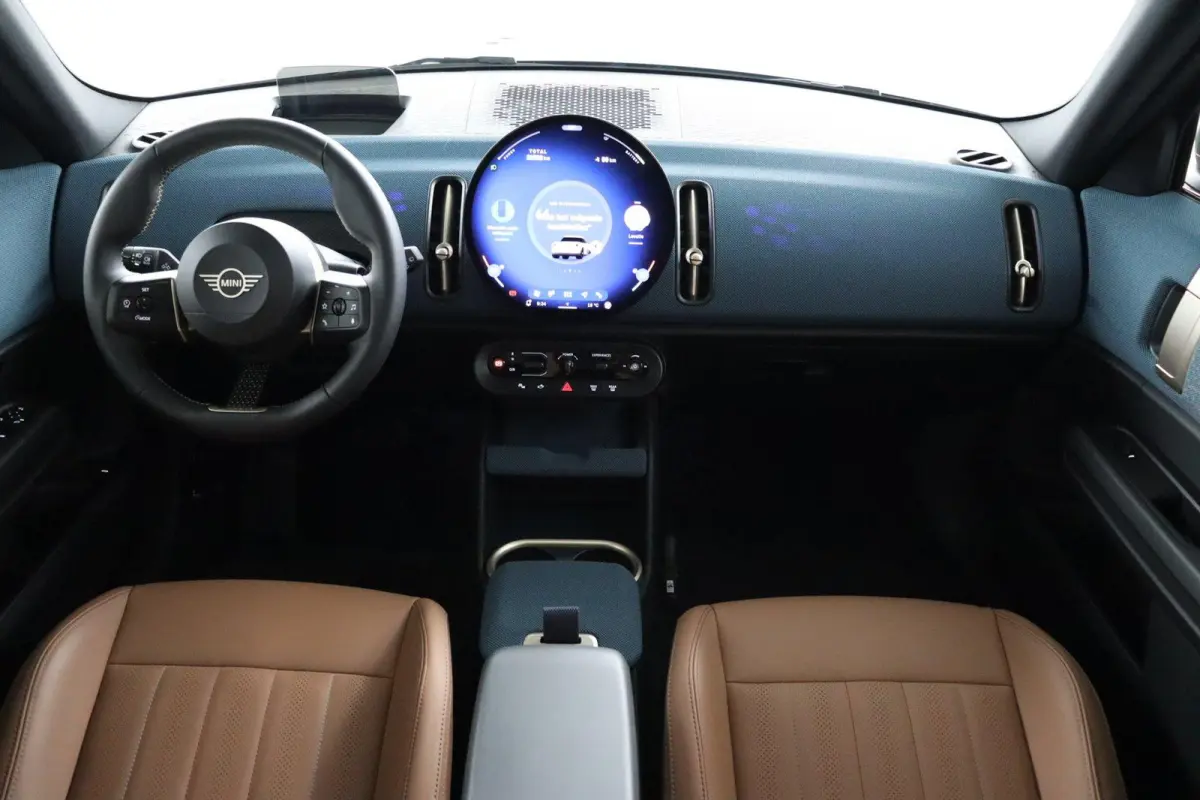 E Favoured M 66.5 kWh | SOH 100% | Pakket M | Head Up | Panoramadak