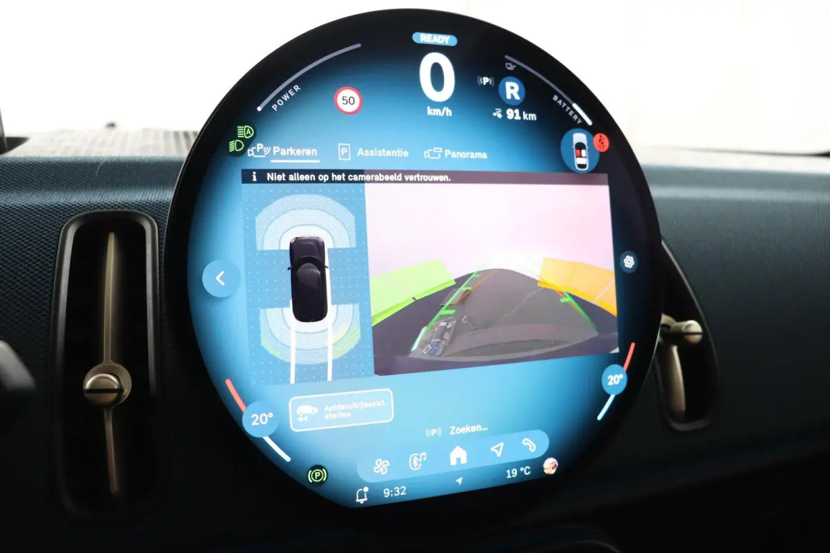 E Favoured M 66.5 kWh | SOH 100% | Pakket M | Head Up | Panoramadak