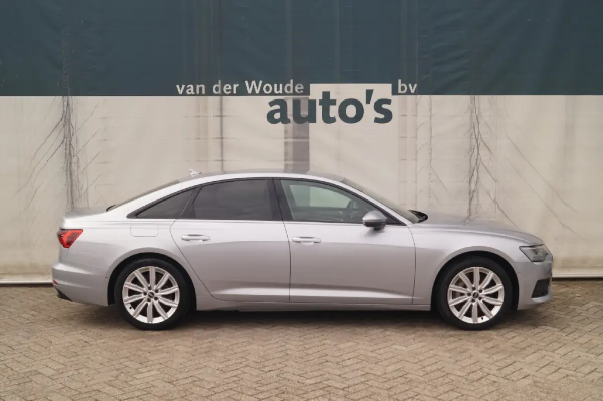 50 TFSI e PHEV Quattro Design Edition -LEER-