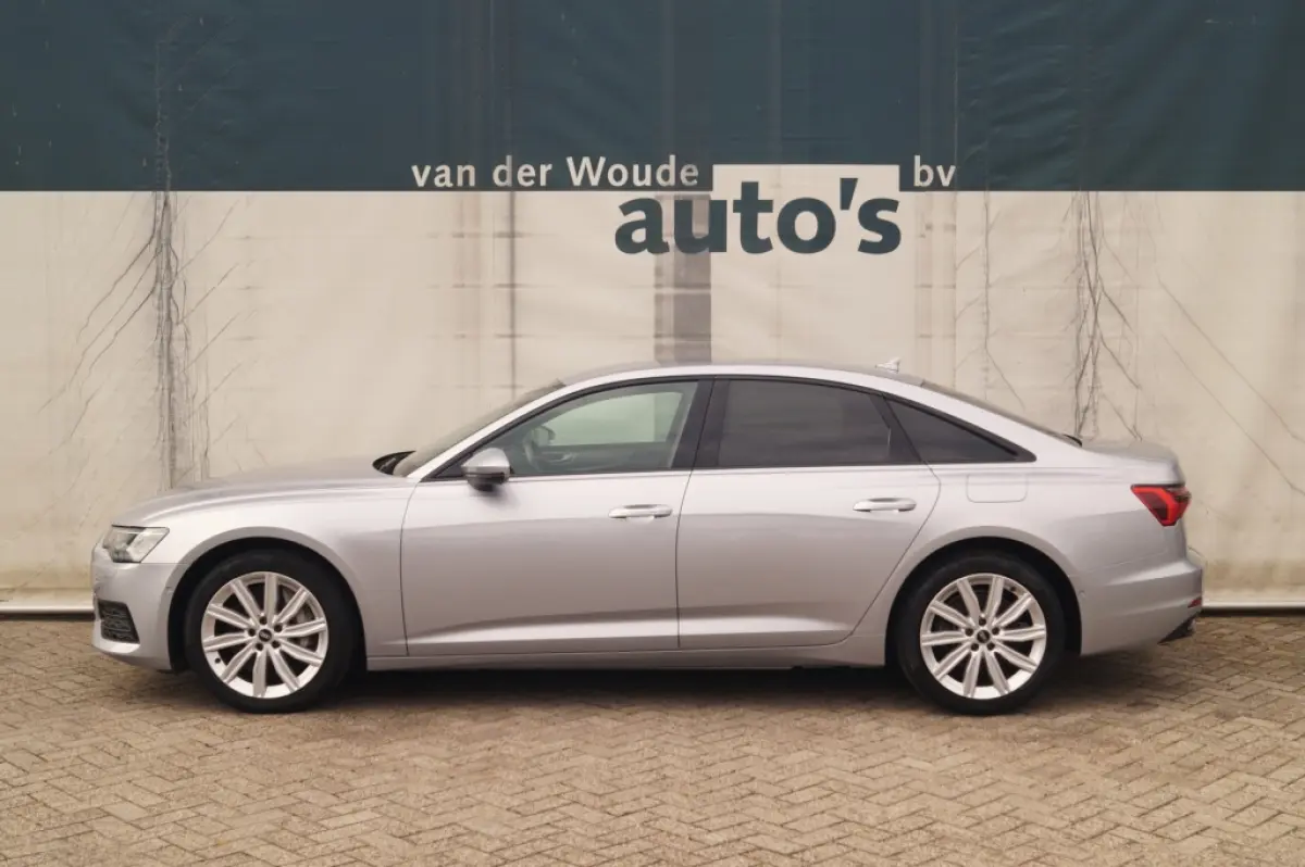 50 TFSI e PHEV Quattro Design Edition -LEER-