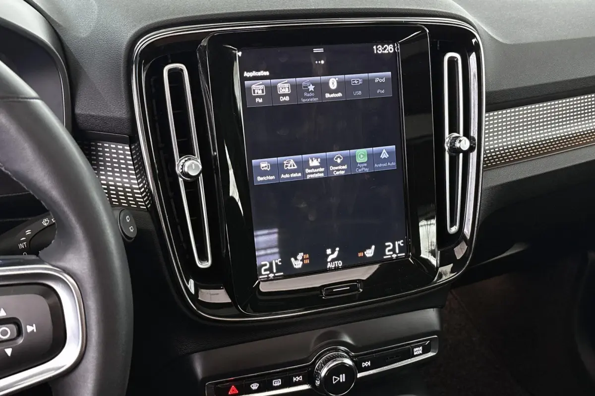 1.5 T4 Plug-in hybrid Ultimate Dark Panoramadak Trekhaak Stuur-Stoelverwarming Camera