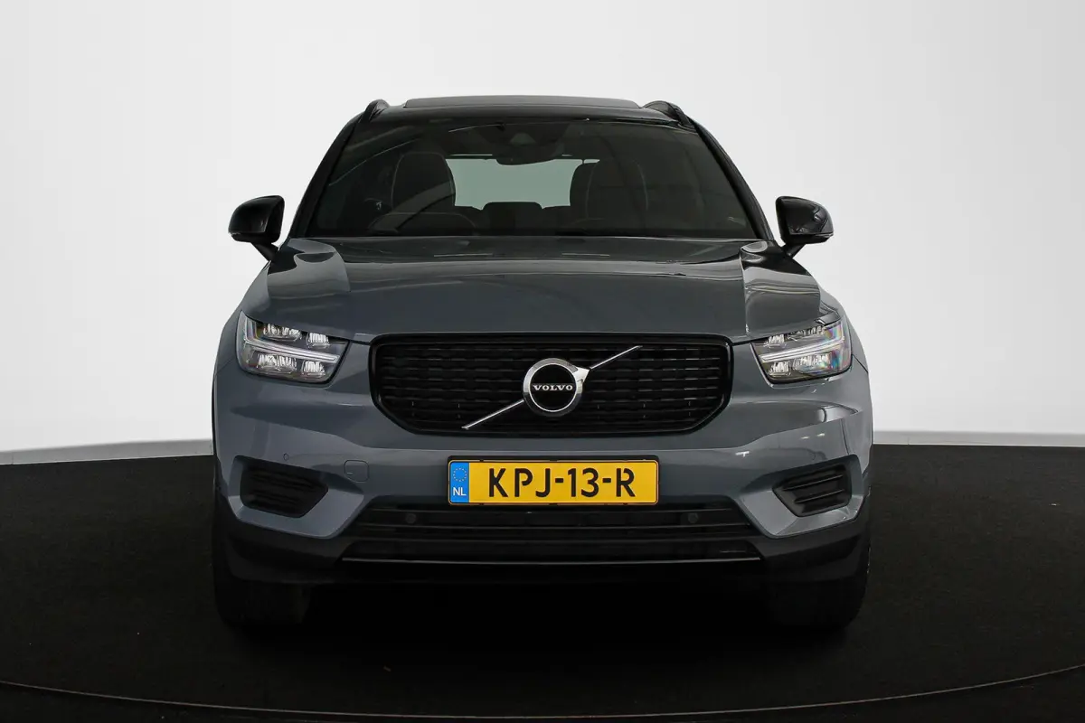 1.5 T4 Plug-in hybrid Ultimate Dark Panoramadak Trekhaak Stuur-Stoelverwarming Camera