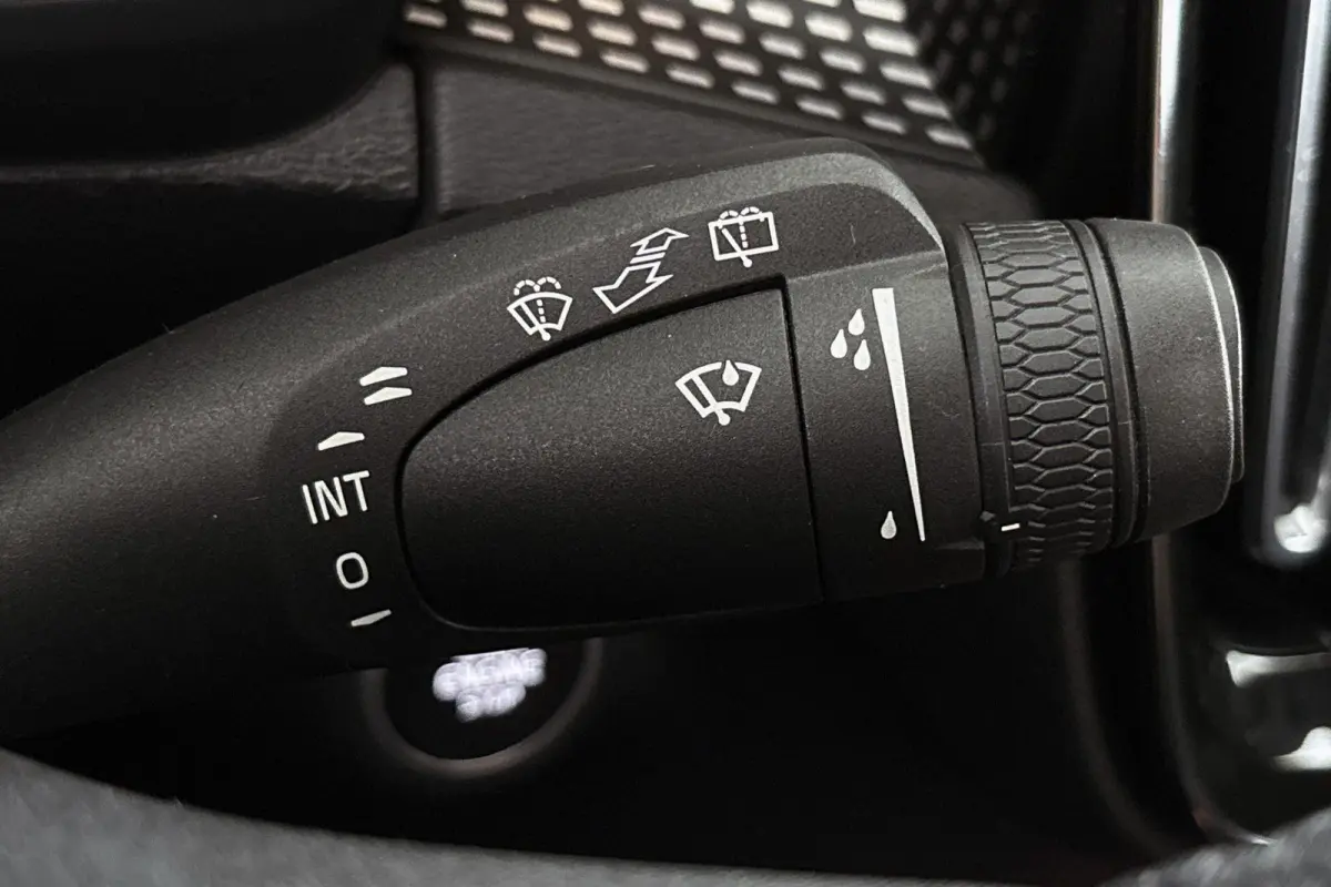 1.5 T4 Plug-in hybrid Ultimate Dark Panoramadak Trekhaak Stuur-Stoelverwarming Camera